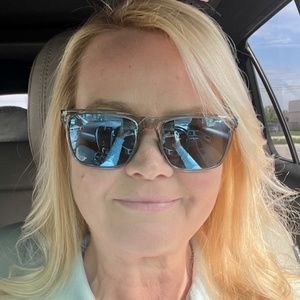 Meet your Posher, Katherine